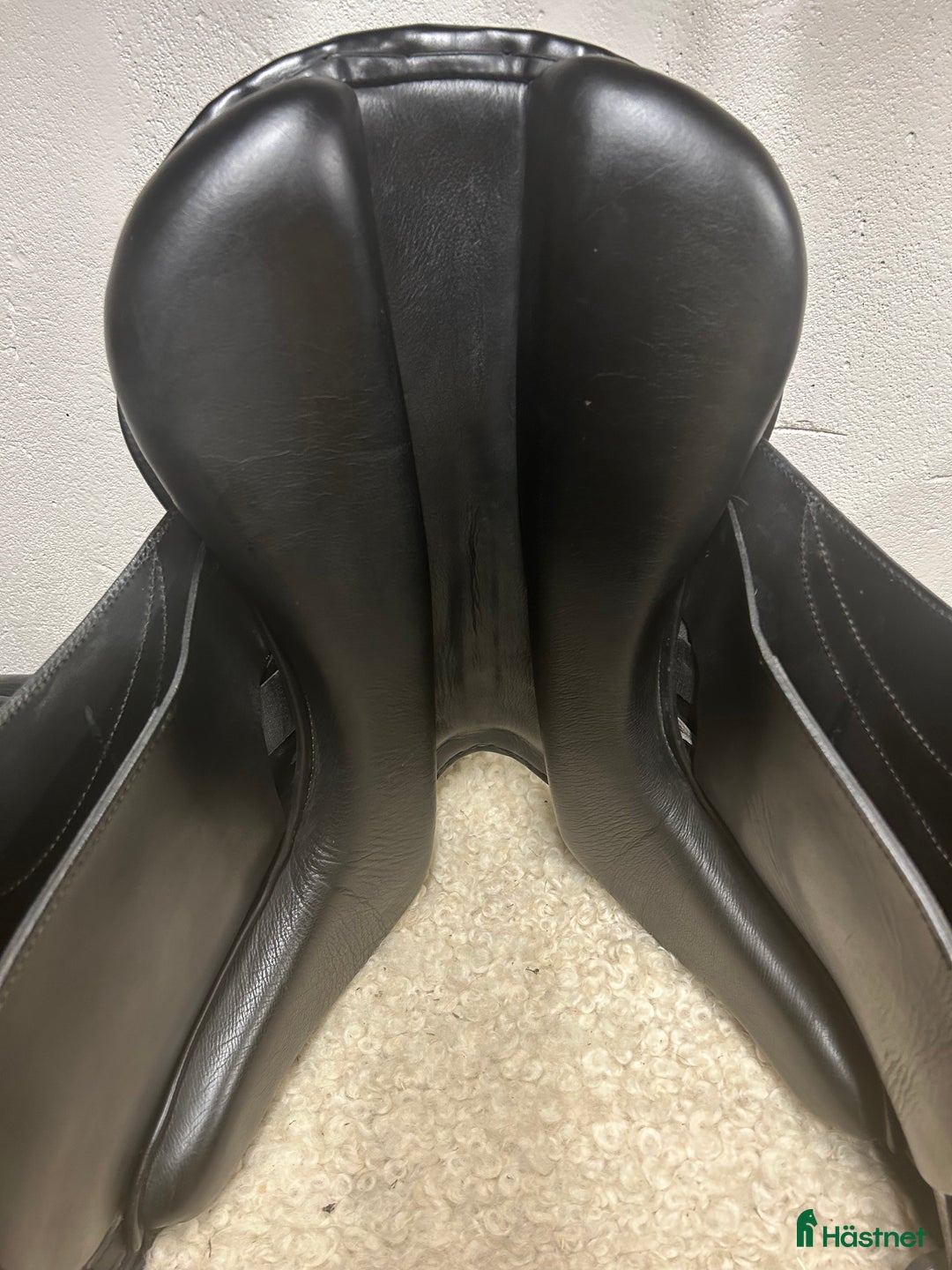 Sadlar hästutrustning till salu: Semibomlös sadel i Pålsboda - Annons 3