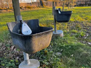 Stallinredning, stängsel & gård övrig utrustning till salu: Vattenkoppor, utomhus till bete, 5 stk - Annons 6