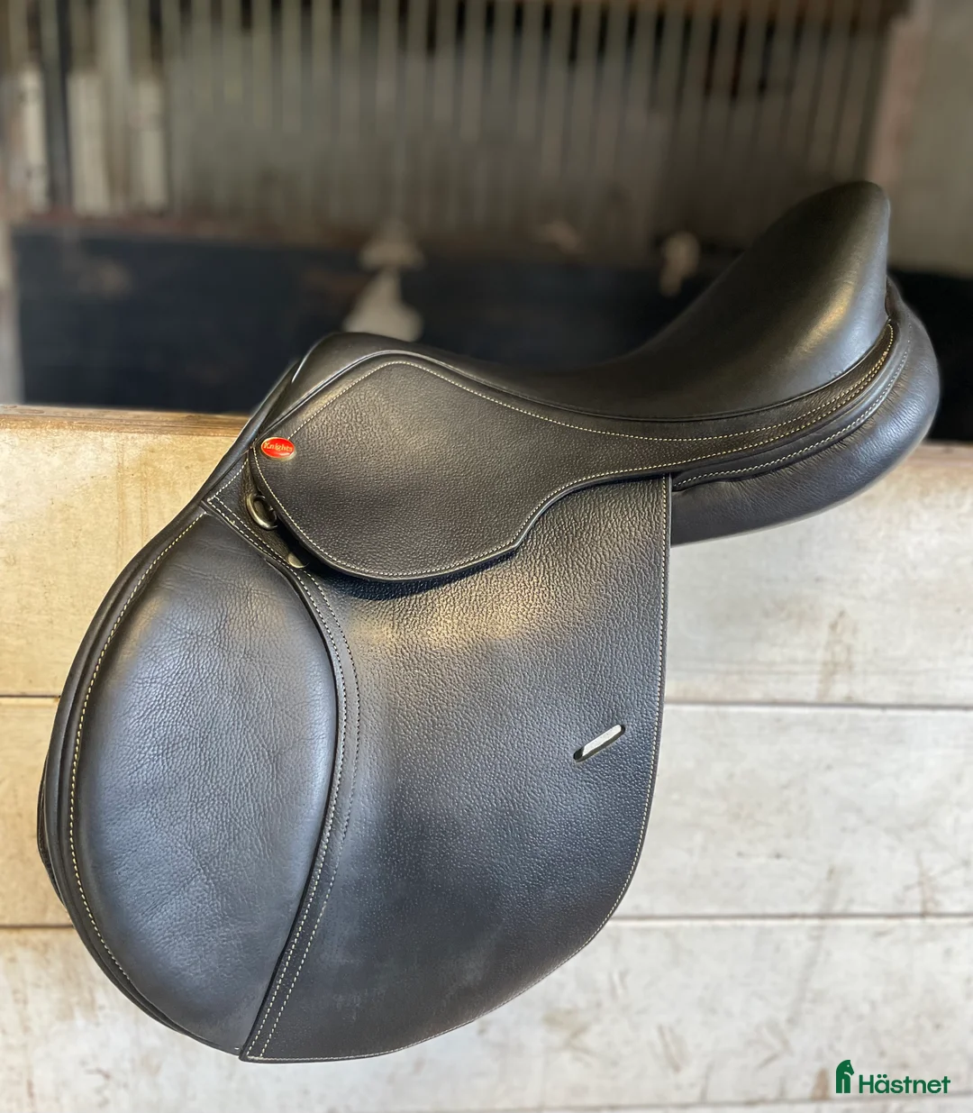 Sadlar hästutrustning till salu: Knights hoppsadel - Annons 6