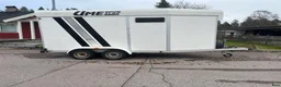 Hästtransporter  fordon & transport till salu: Rymligt Ume släp  i Surahammar - Annons 2