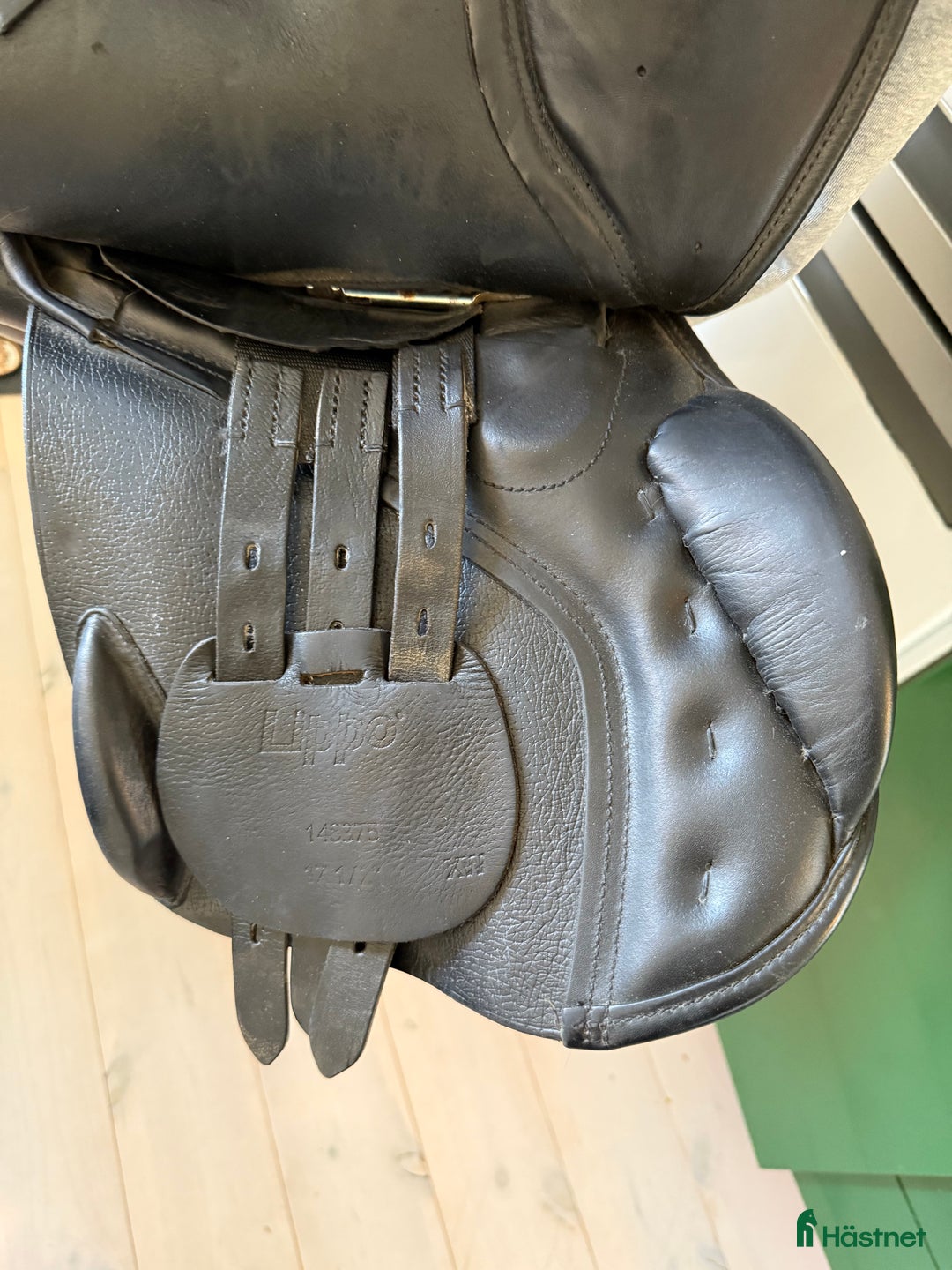 Sadlar hästutrustning till salu: Lippo hoppsadel i Skellefteå - Annons 3