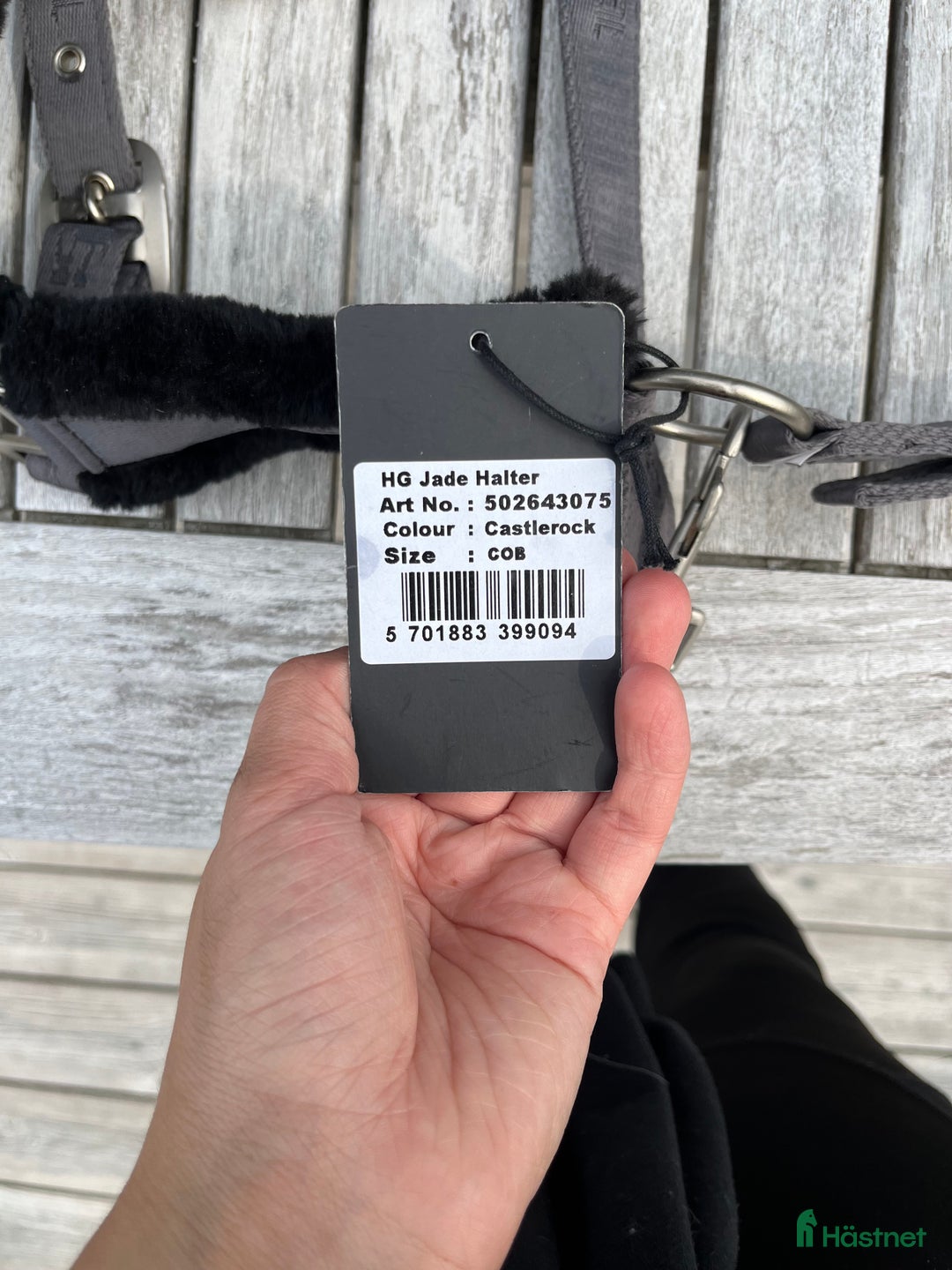 Övrig Hästutrustning hästutrustning till salu: Ny grimma med svart fluff i Halmstad - Annons 3