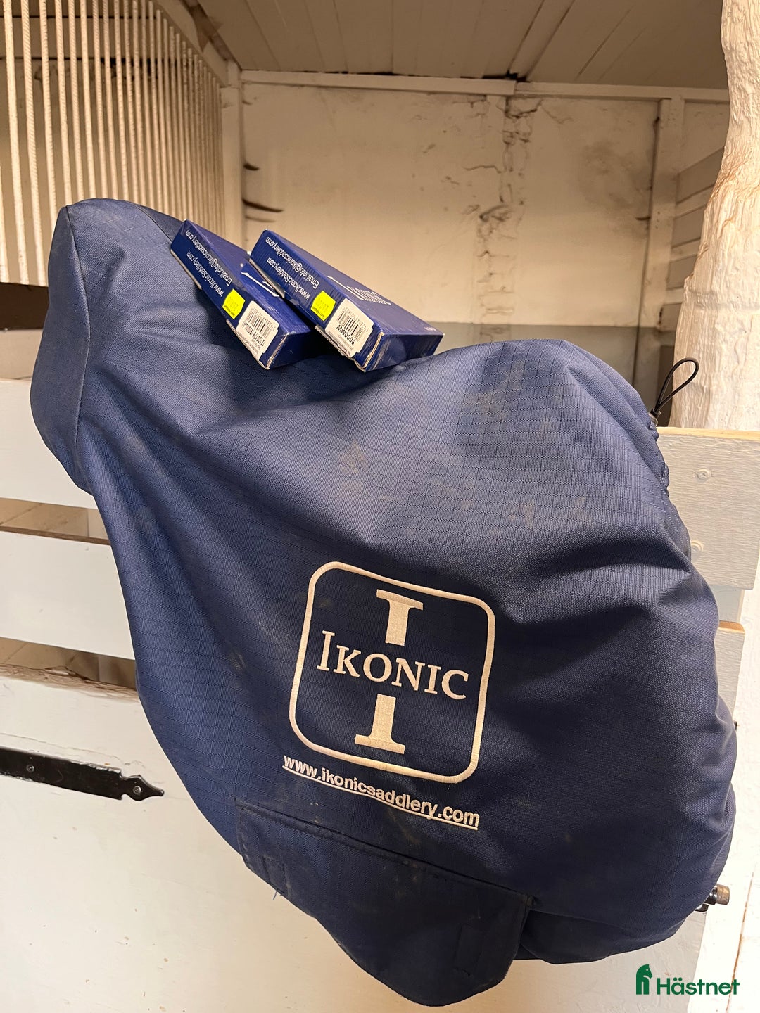 Sadlar hästutrustning till salu: Ikonic Elite Hoppsadel 17” i Forshaga - Annons 6