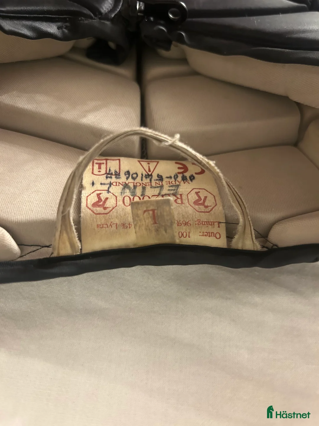 Säkerhetsvästar ryttarutrustning till salu: Super skön väst i Gävle - Annons 5