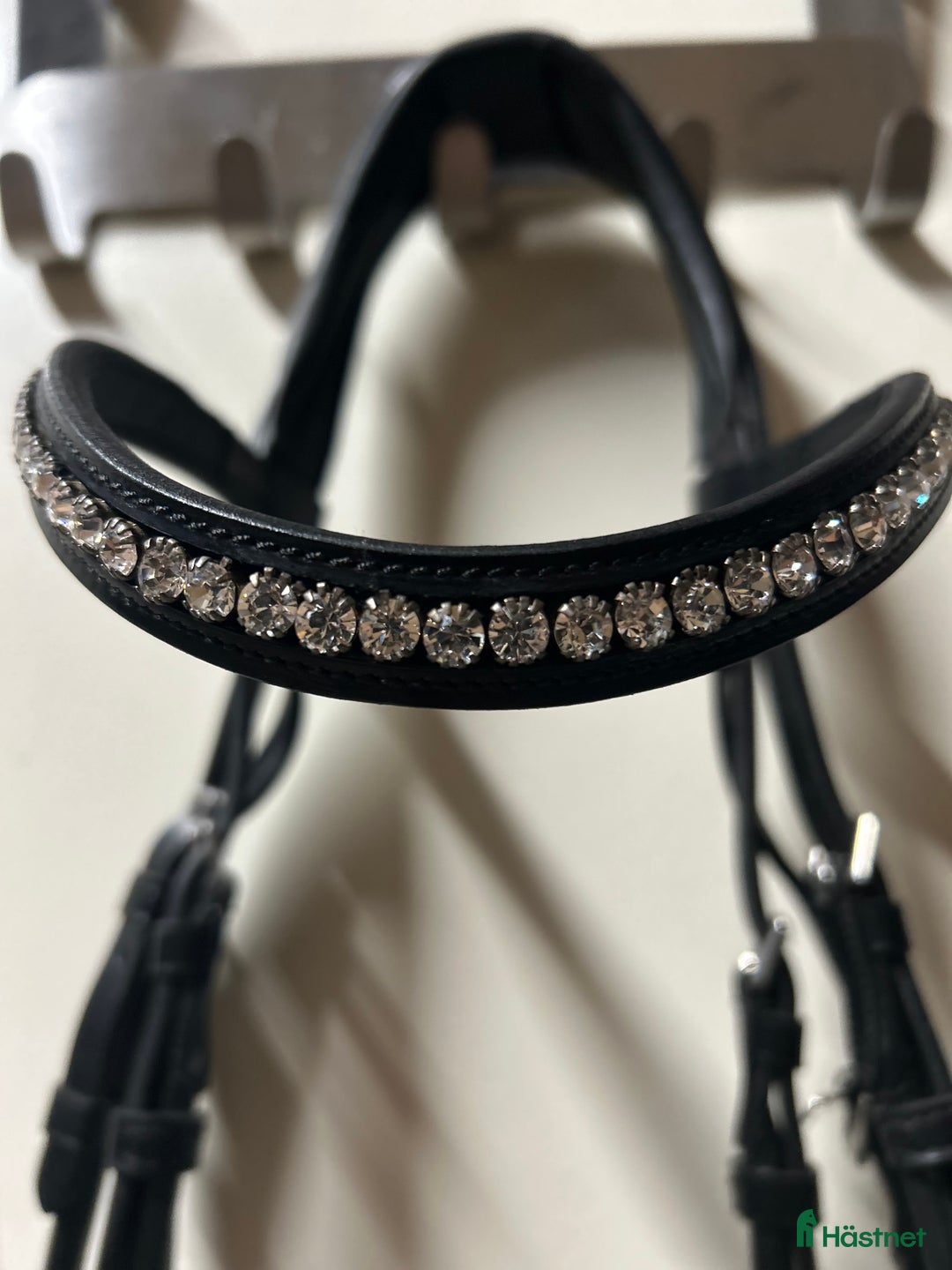 Träns hästutrustning till salu: tävlingsträns dressyr i Stockholm - Annons 2