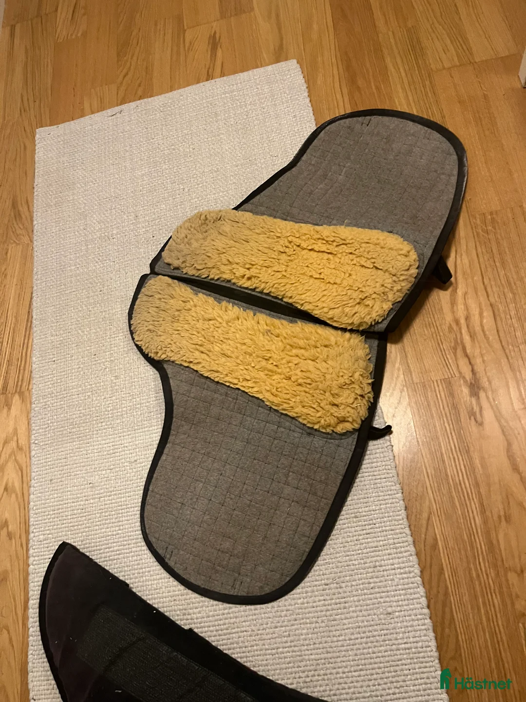 Sadeltillbehör hästutrustning till salu: Grandeurpad till bomlös sadel i Luleå - Annons 2