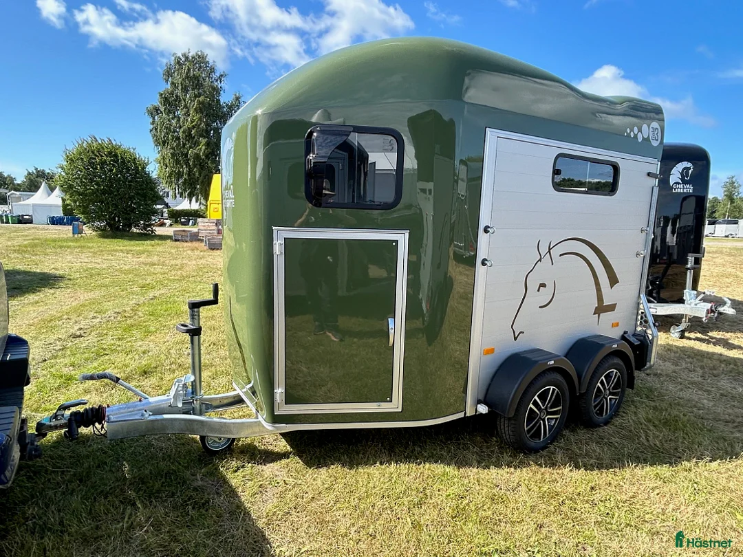 Hästtransporter  fordon & transport till salu: Ny - Cheval Liberté Gold 3 i Löderup - Annons 3