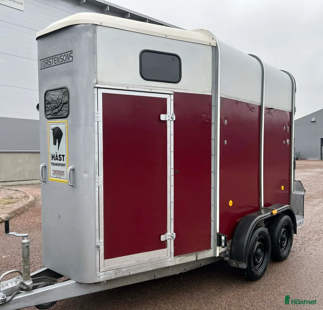 Hästtransporter  fordon & transport till salu: Ifor Williams Hb505r  - Annons 1