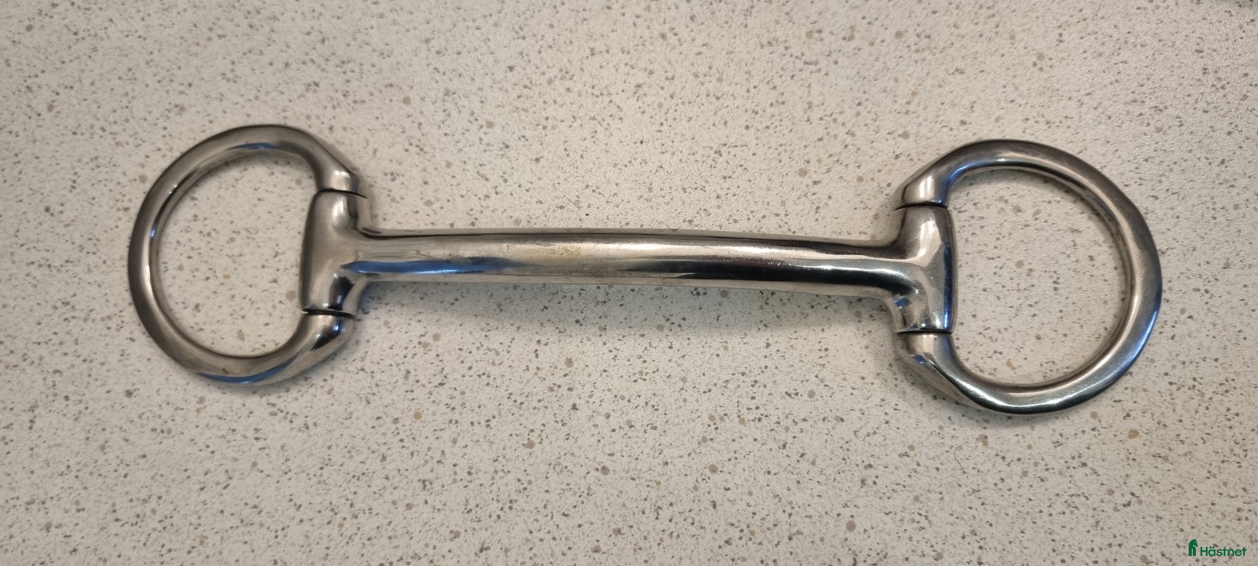 Bett hästutrustning Rakt bett stl 11,5. Fasta ringar - Annons 1