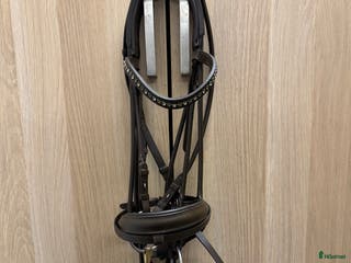 Träns hästutrustning Vackert dressyrträns i Kareby - Annons 2