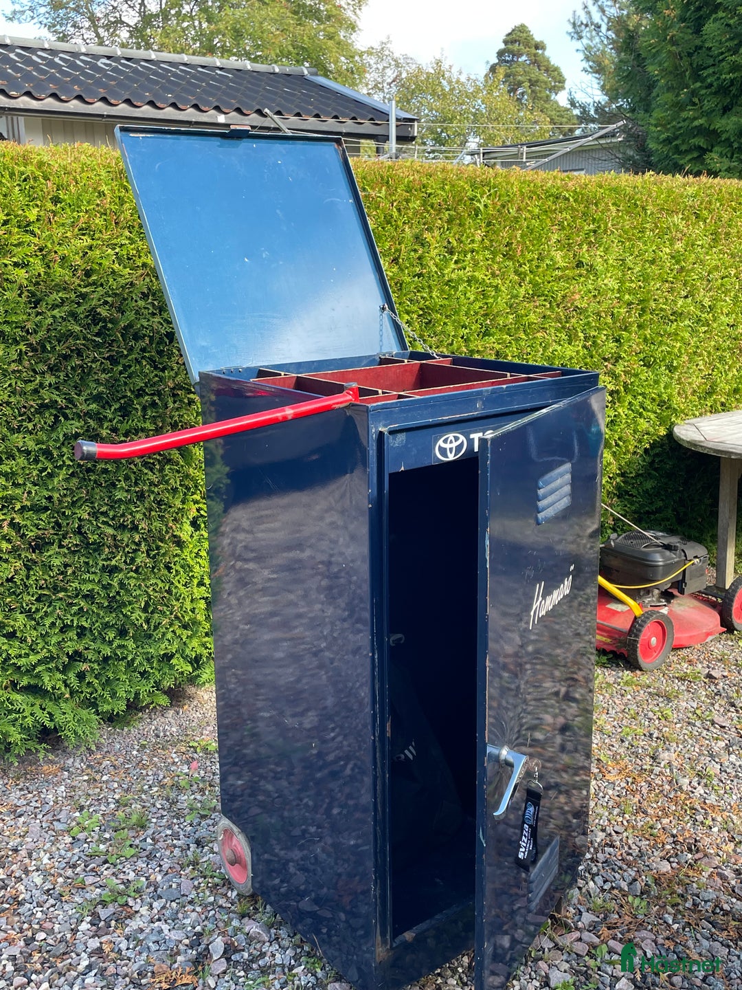 Övrig utrustning övrig utrustning till salu: Tävlingsskåp plåt i Hammarö - Annons 2