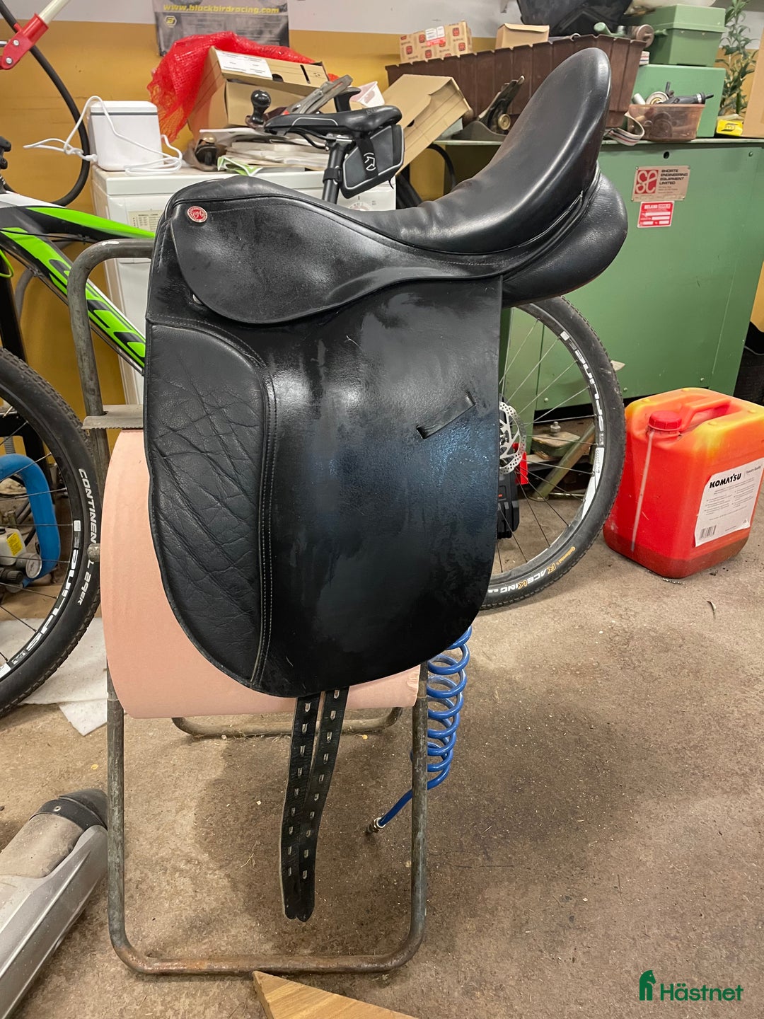 Sadlar hästutrustning till salu: Claridge house dressyrsadel i Storfors - Annons 1