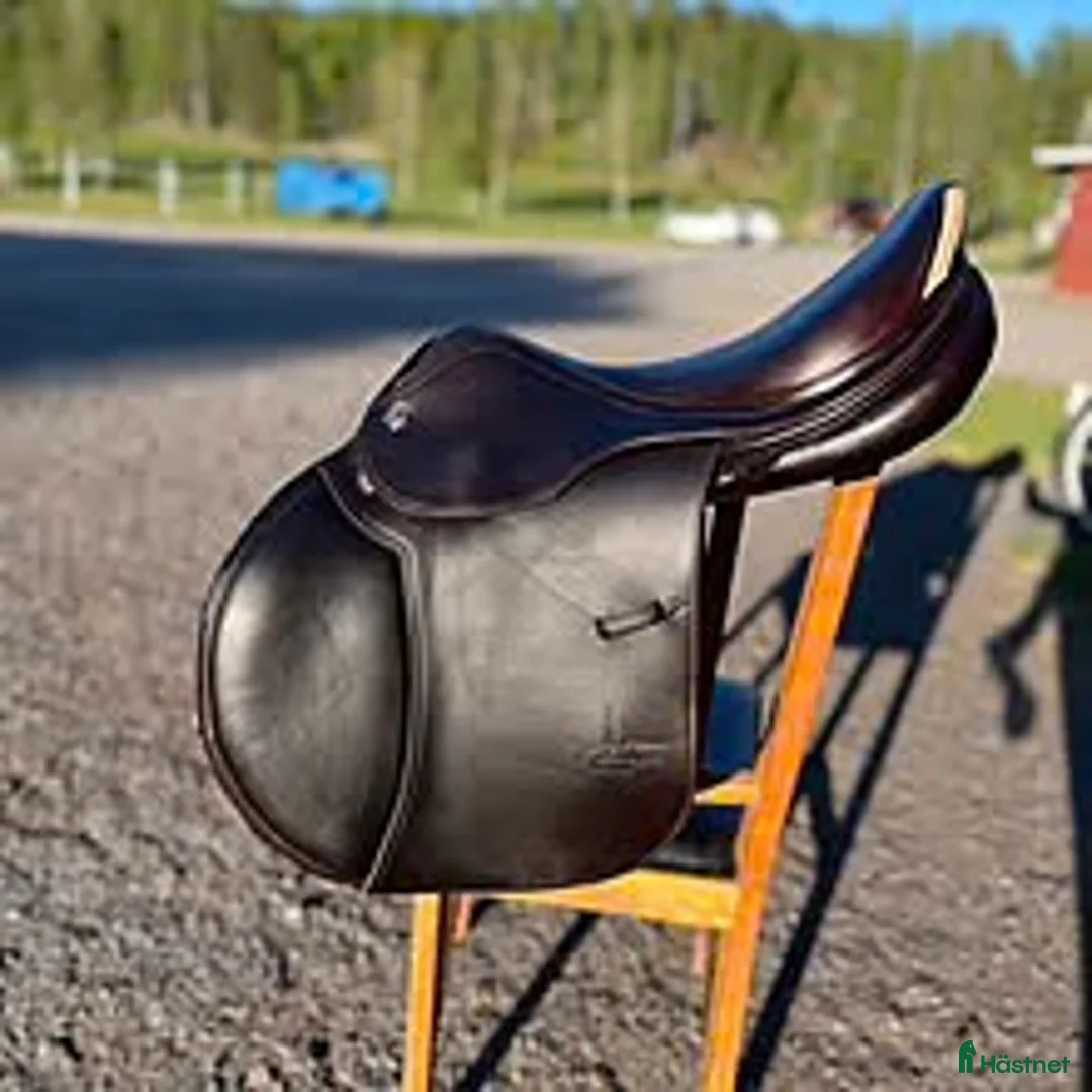 Sadlar hästutrustning till salu: Prestige Paris  i Norrköping - Annons 2