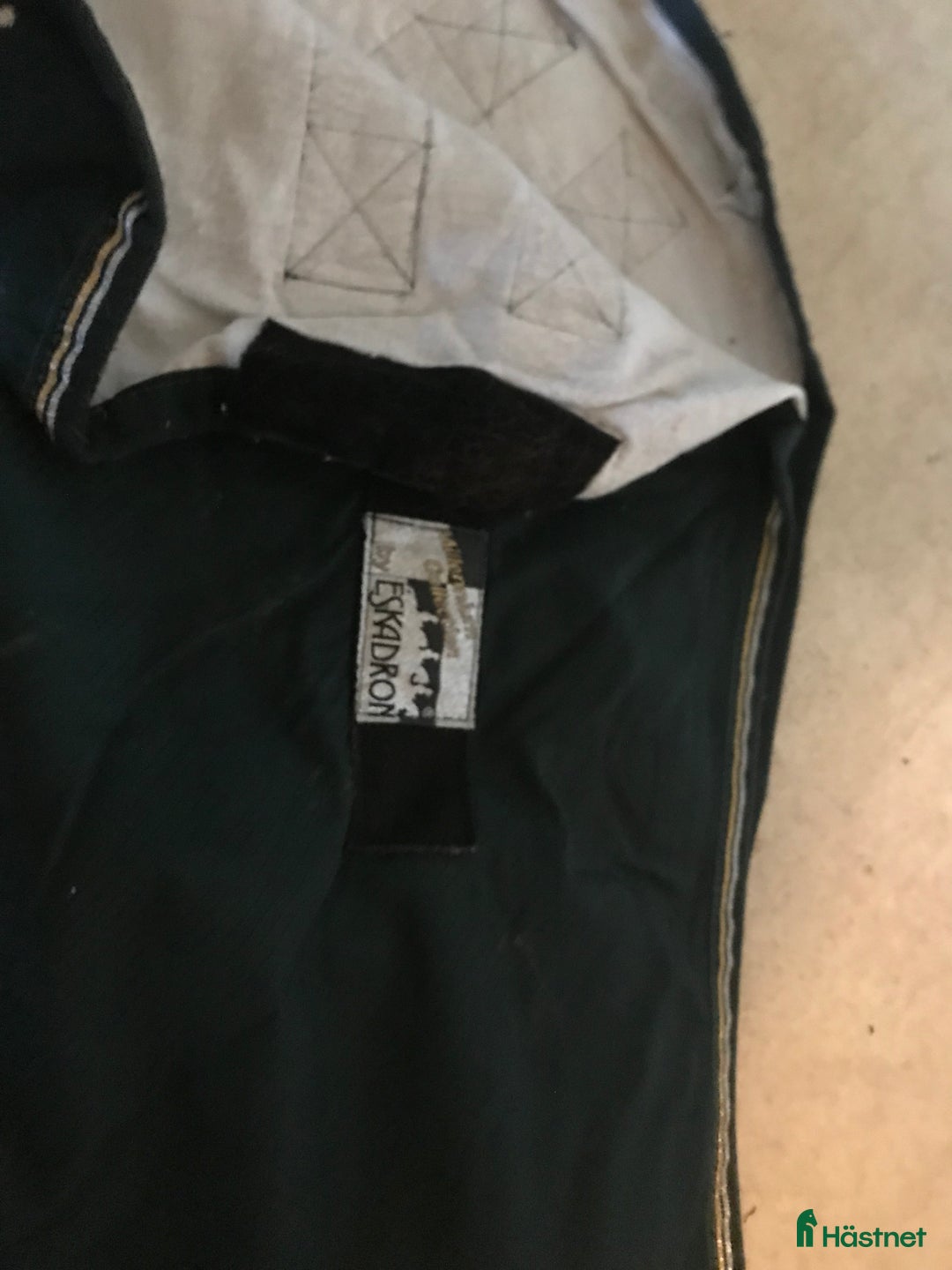 Täcken hästutrustning till salu: 3 st regntäcke från eskadron i Herrljunga - Annons 13