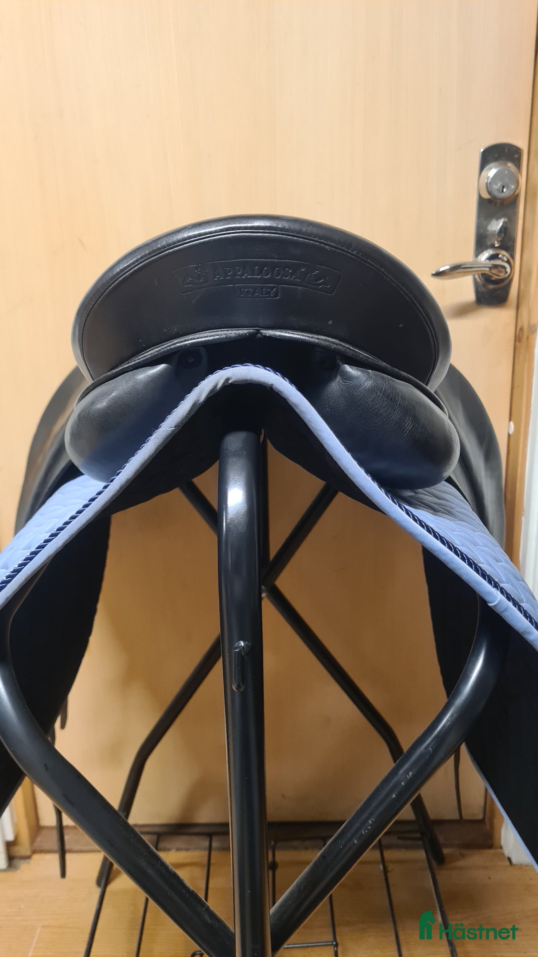 Sadlar hästutrustning till salu: Prestige Hippos Dressage  i Hamneda - Annons 4