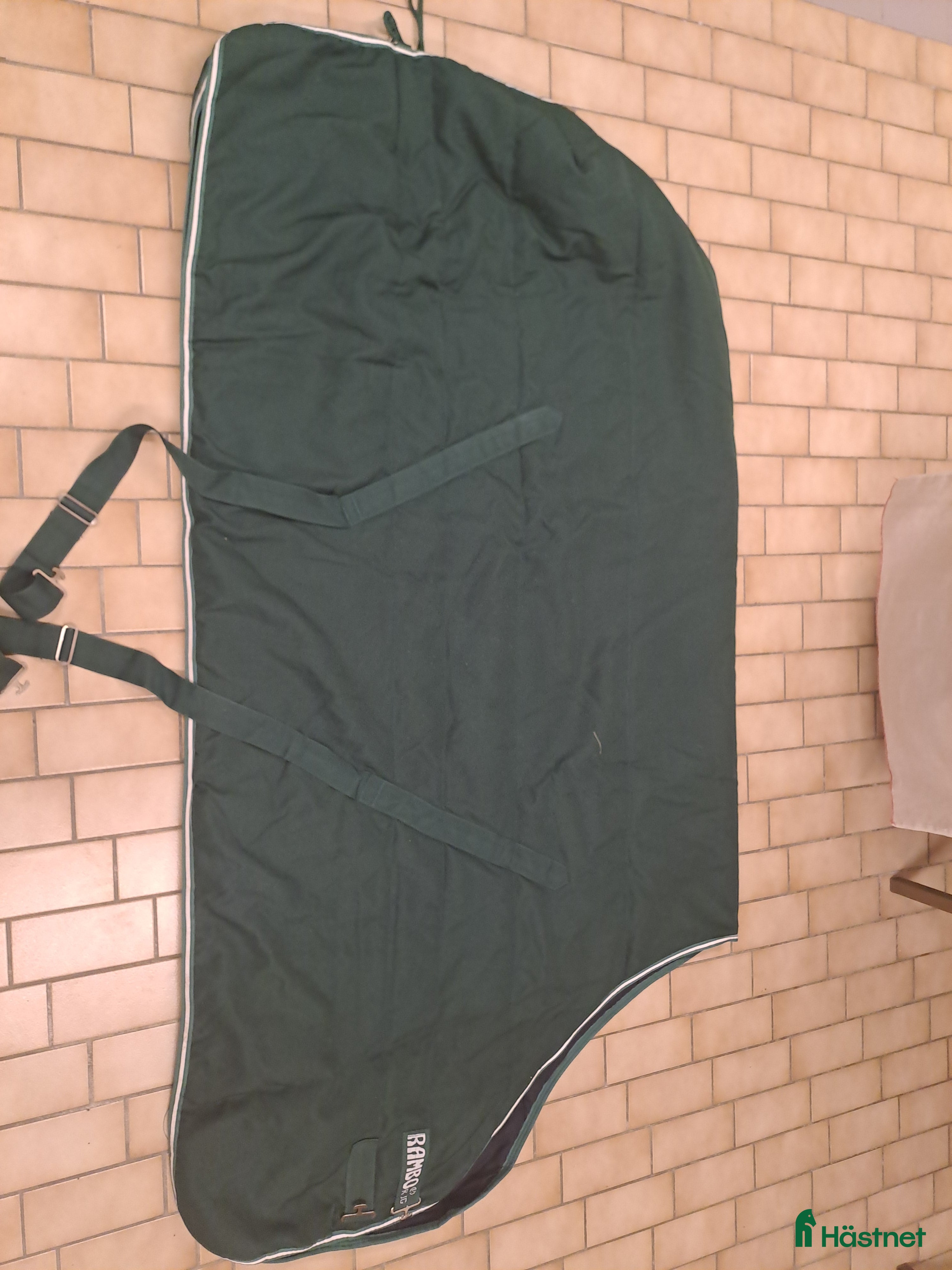 Täcken hästutrustning till salu: Rambo stalltäcke i Malmö - Annons 3