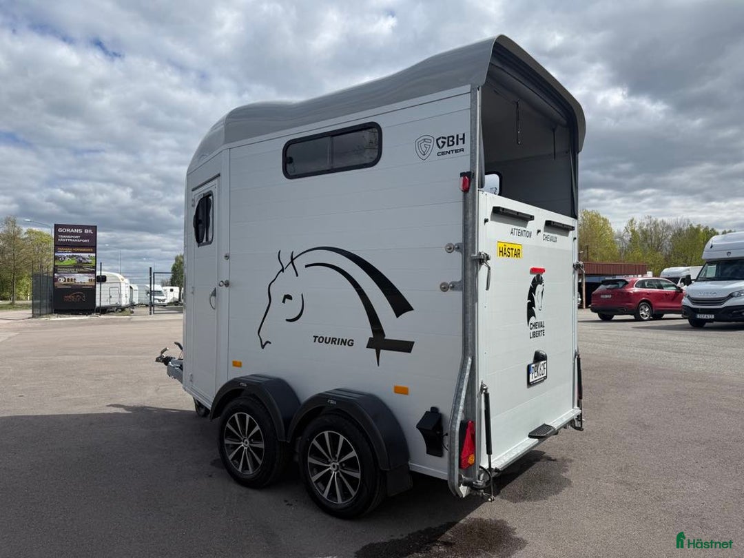 Hästtransporter  fordon & transport till salu: Fullutrustad Cheval Liberté Touring Country! i Köping - Annons 3