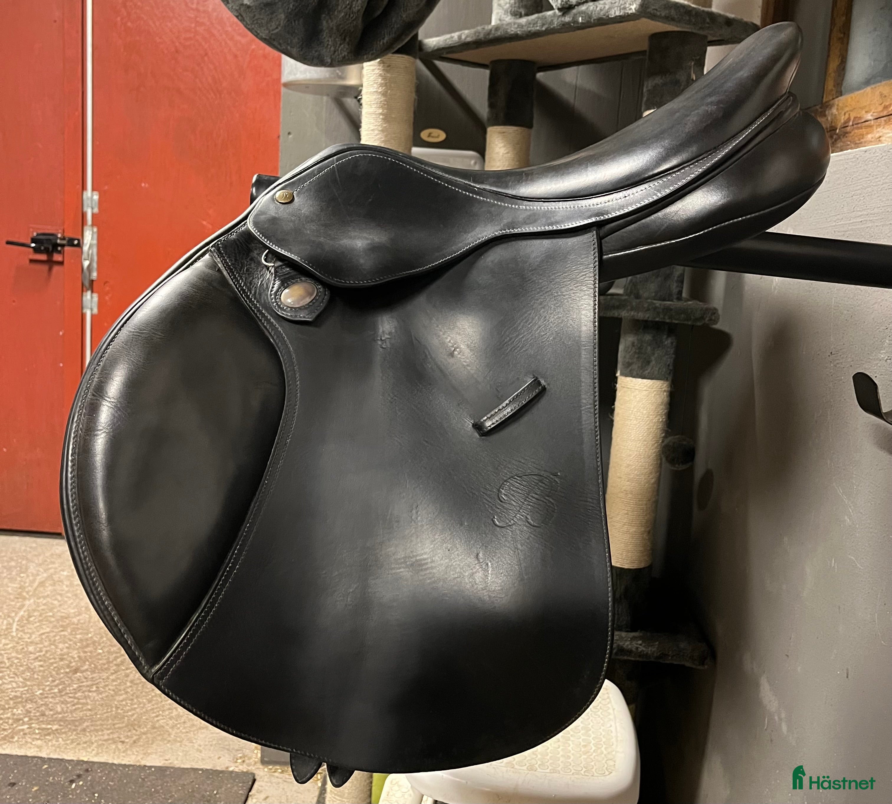 Sadlar hästutrustning Bates elevation 17” i Dyltabruk - Annons 2