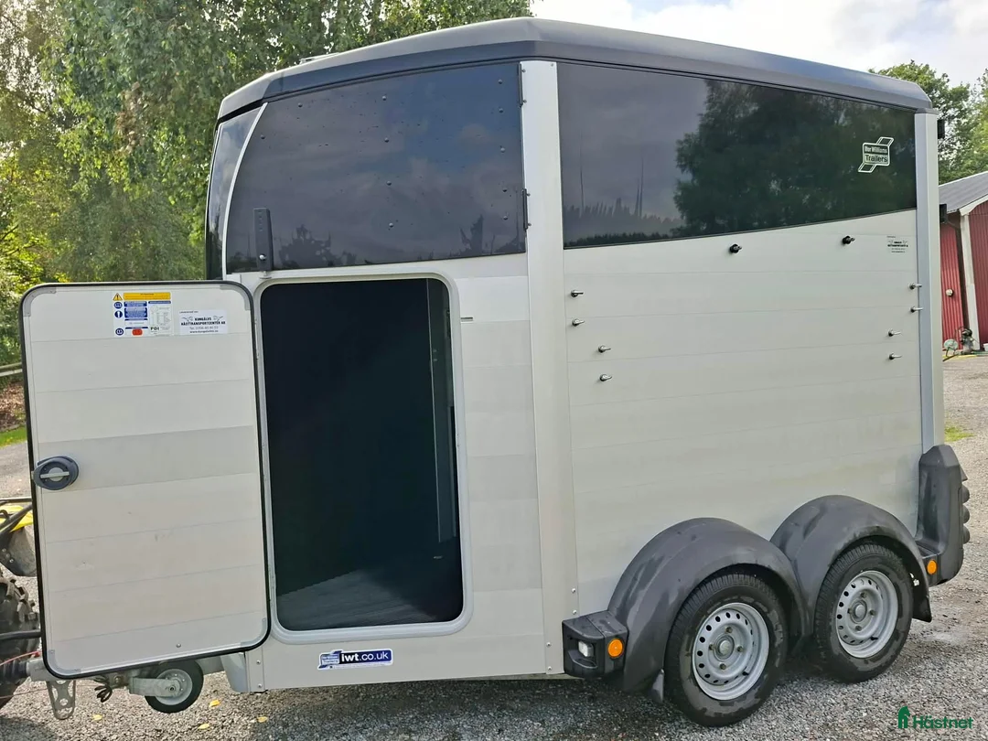 Hästtransporter  fordon & transport till salu: Ifor Williams HBX 403 - Annons 2