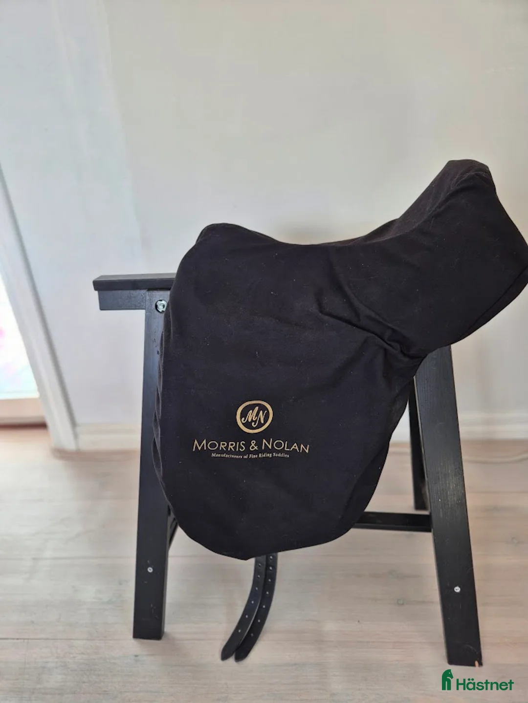 Sadlar hästutrustning till salu: Fin dressyrsadel i Färjestaden - Annons 7