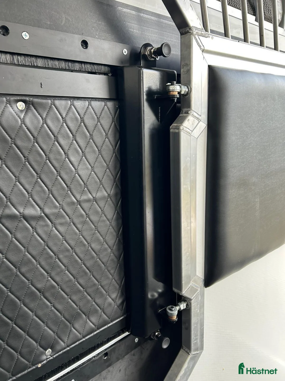 Hästlastbilar  fordon & transport till salu: Equi-Trek Ikonik lastar 1000 kg  i Teckomatorp - Annons 14