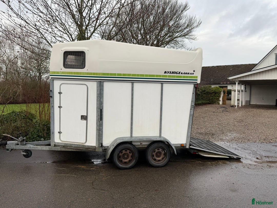 Hästtransporter  fordon & transport till salu: Kylinge Apollo med fronturlastning i Kävlinge - Annons 2