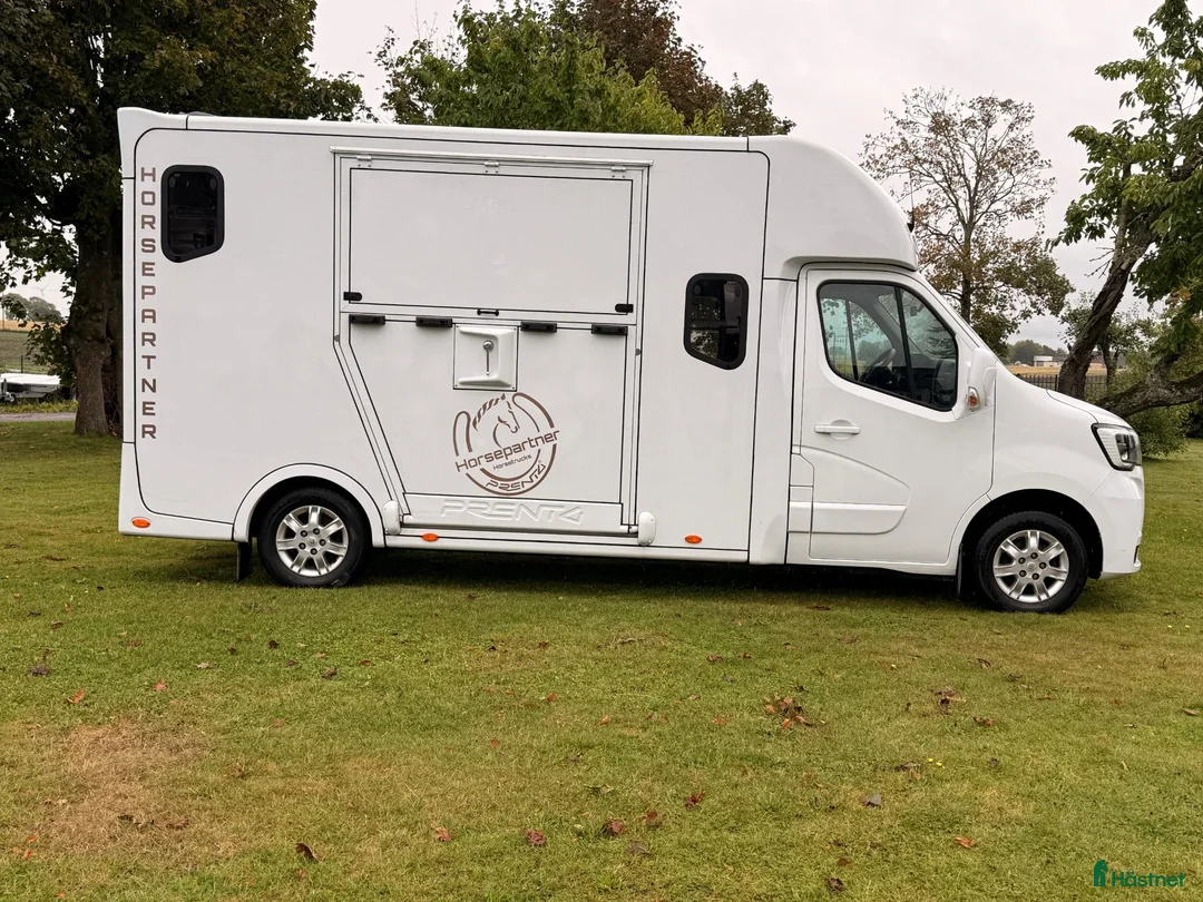 Hästlastbilar  fordon & transport till salu: Horsepartner Exclusive Hästlastbil - Annons 2