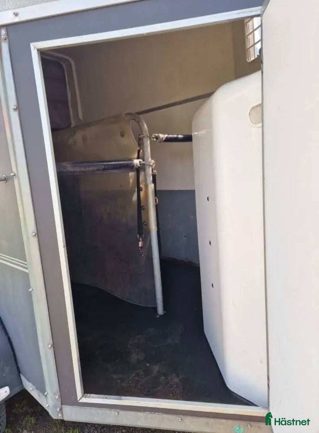 Hästtransporter  fordon & transport till salu: Hästtransport  i Falköping - Annons 6