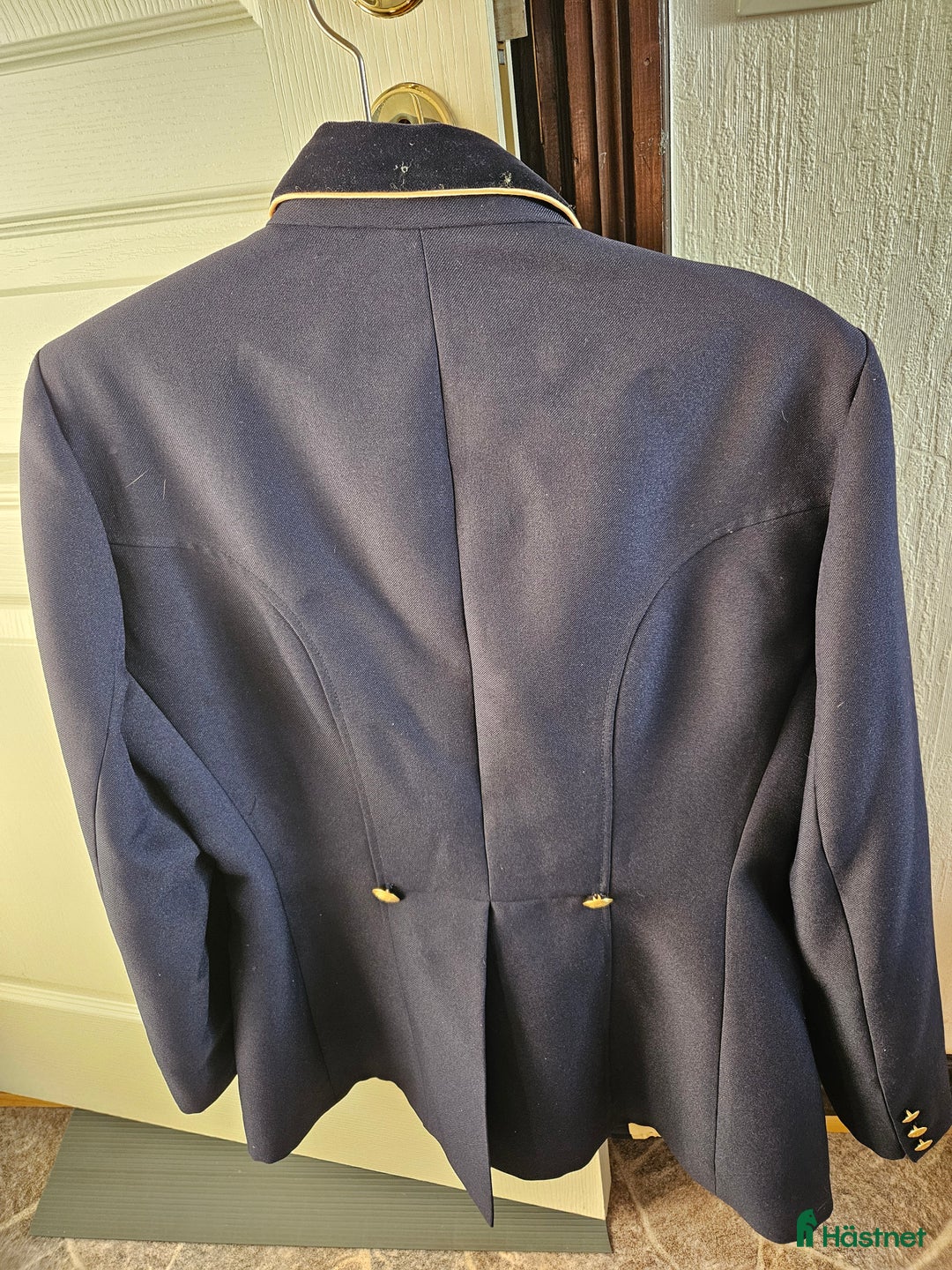 Jackor & Kavajer ryttarutrustning till salu: Ridjacka i Bjärred - Annons 4