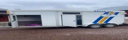 Hästtransporter  fordon & transport till salu: Umesläp med sadelkammare - Annons 3