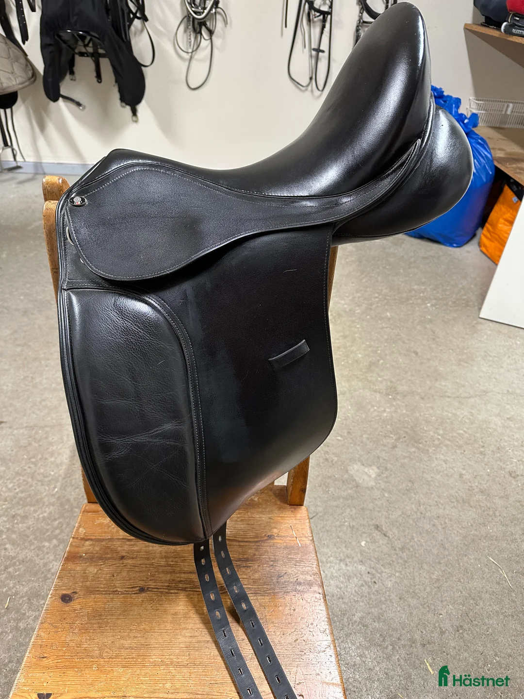 Sadlar hästutrustning till salu: Dressyrsadel  - Annons 1