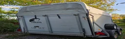 Hästtransporter  fordon & transport till salu: Säljes Cheval frontutlastning + vanlig i Mölnbo - Annons 4