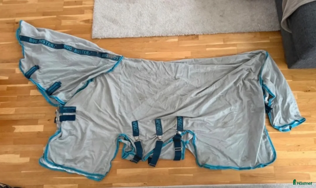 Täcken hästutrustning till salu: Amigo Bug Buster stl 140  - Annons 1