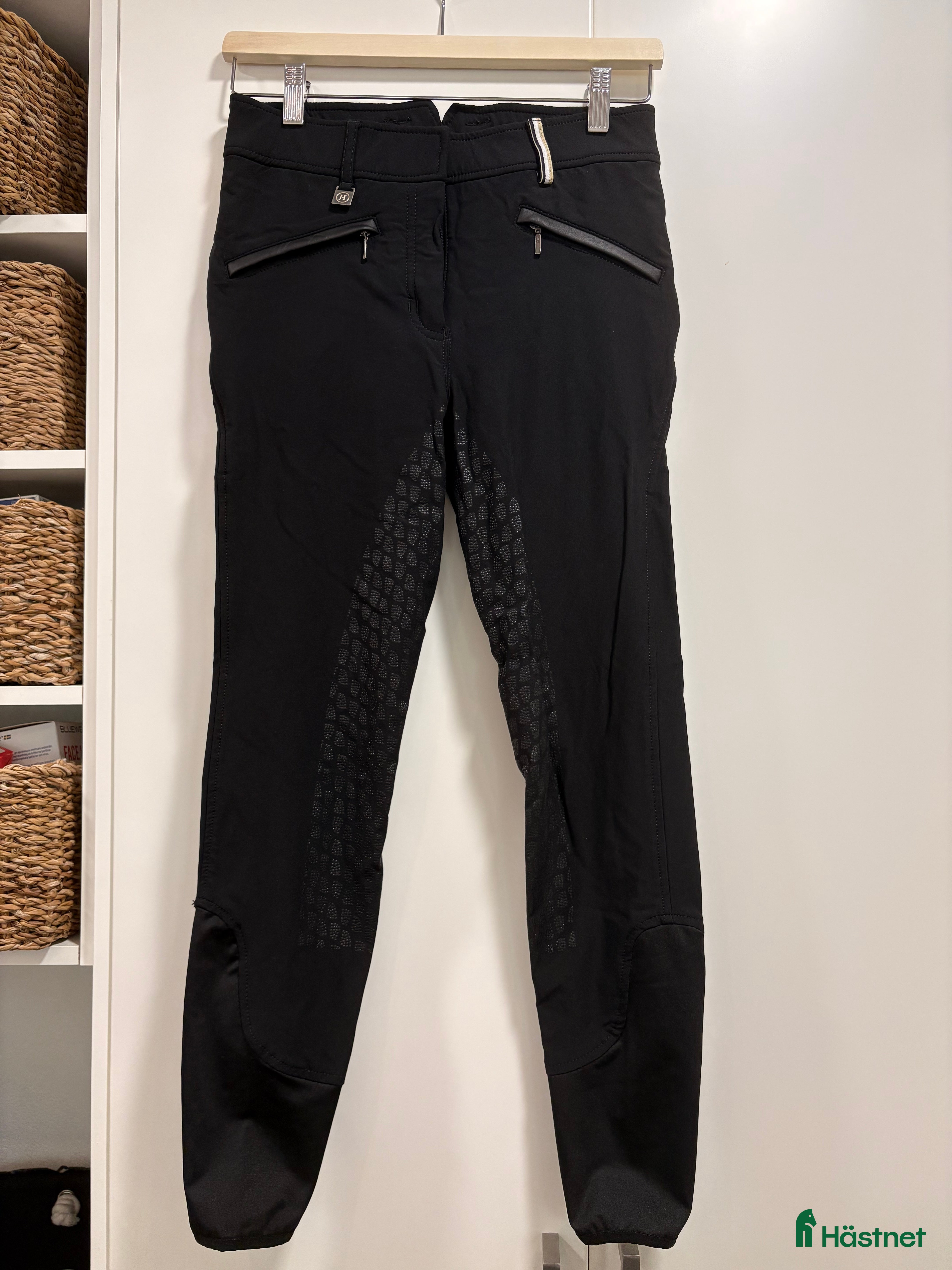 Ridbyxor ryttarutrustning till salu: Helt nya JH ridbyxor  i Höllviken - Annons 3