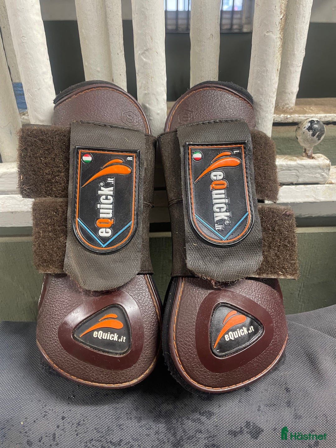 Benskydd hästutrustning till salu: Equick fram- och bakbenskydd i Löddeköpinge - Annons 1