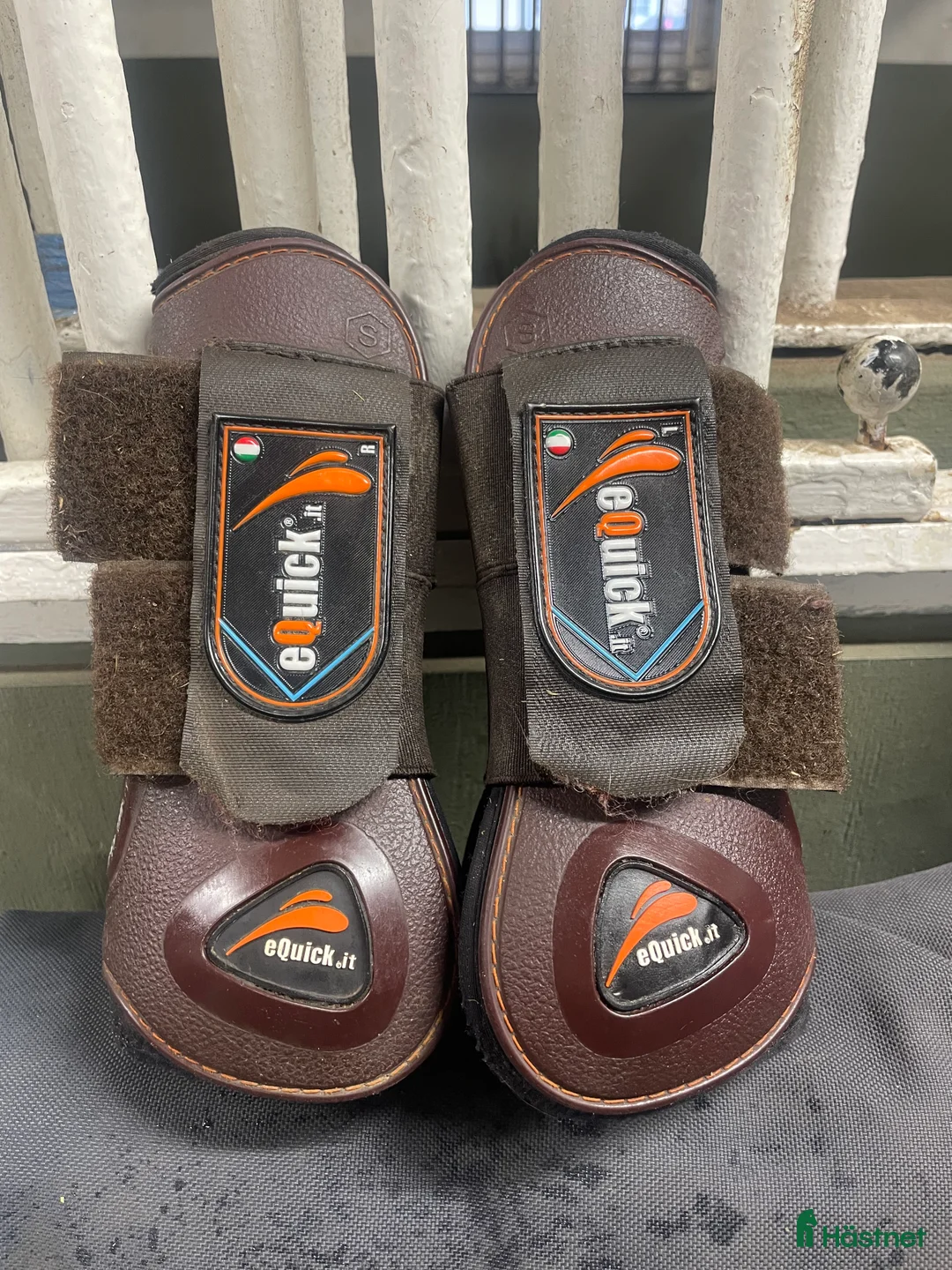 Benskydd hästutrustning till salu: Equick fram- och bakbenskydd i Löddeköpinge - Annons 1