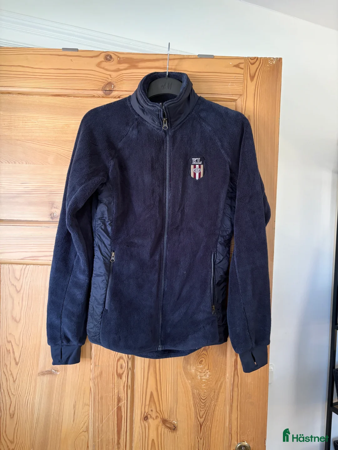 Övrigt Ridkläder ryttarutrustning till salu: Kingsland ”lurvig” tröja! - Annons 2