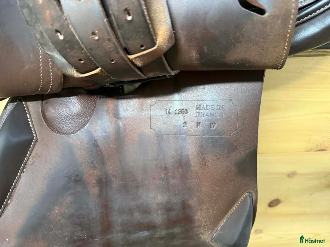 Sadlar hästutrustning till salu: Antares signature hoppsadel - Annons 3