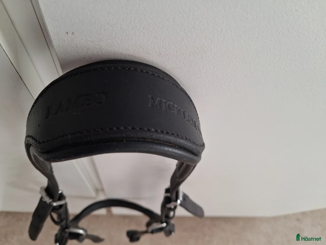 Träns hästutrustning till salu: Bettlöst träns Micklem Rambo i Kalmar - Annons 2