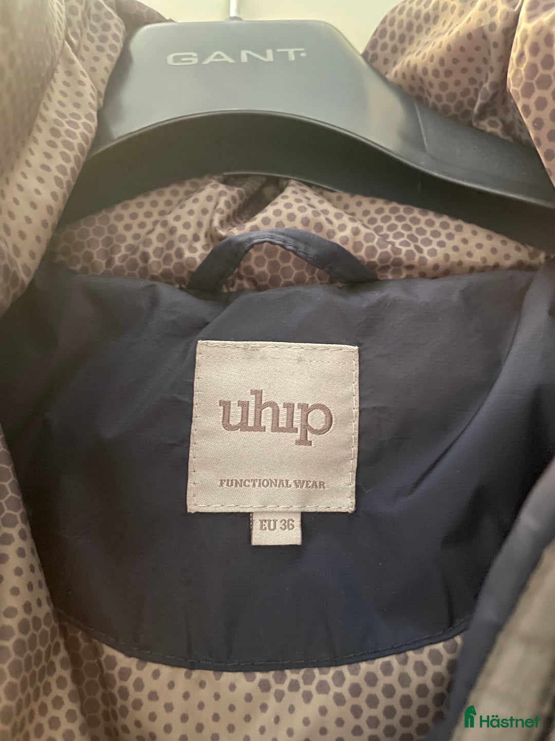 Jackor & Kavajer ryttarutrustning till salu: Uhip jacka i Bromma - Annons 2