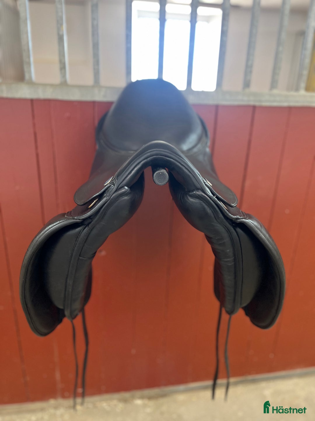 Sadlar hästutrustning till salu: Sadel Lippo i Gråbo - Annons 6