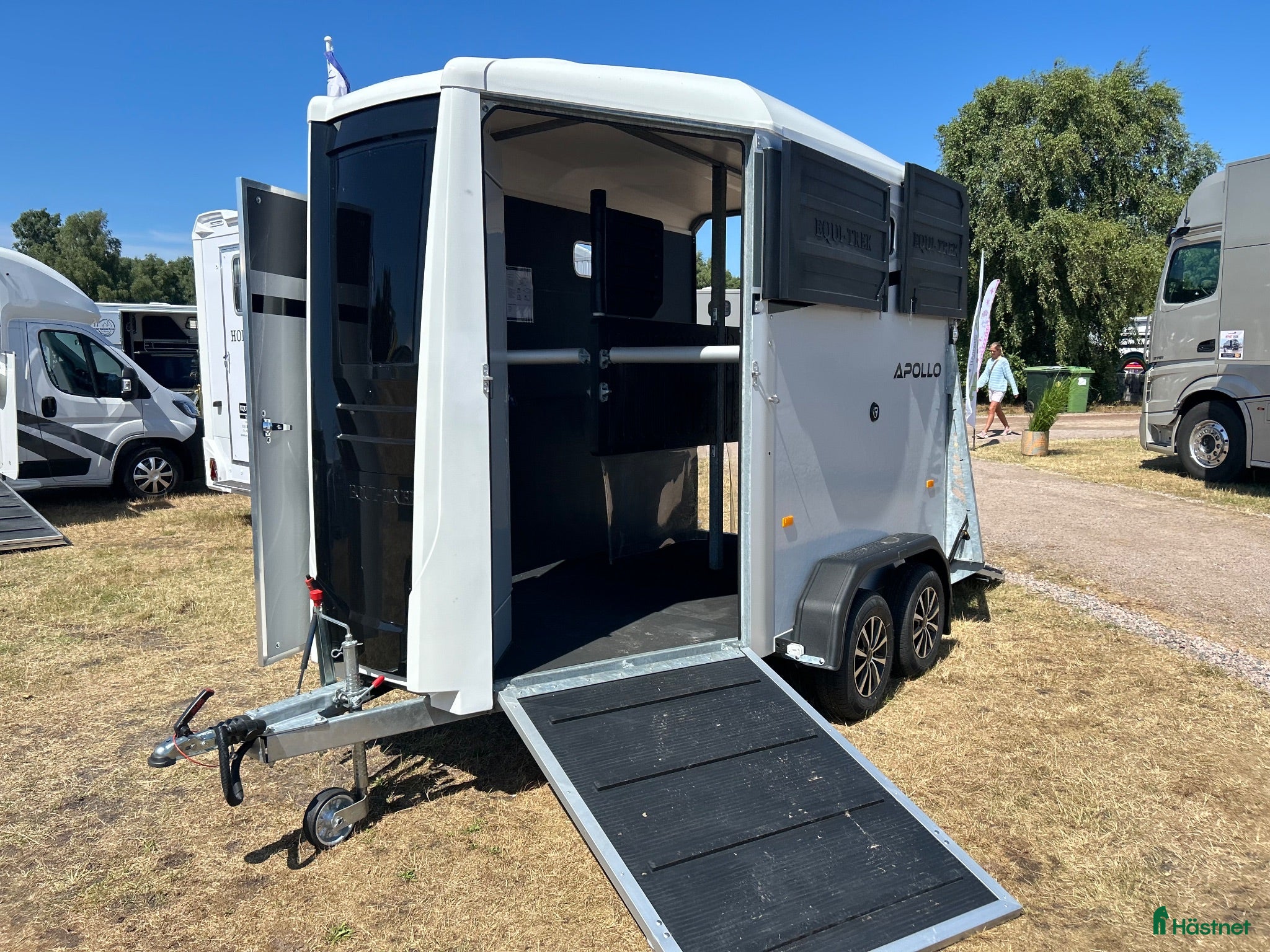 Hästtransporter  fordon & transport till salu: Equi-Trek Apollo med fronturlastning DEMO - Annons 1