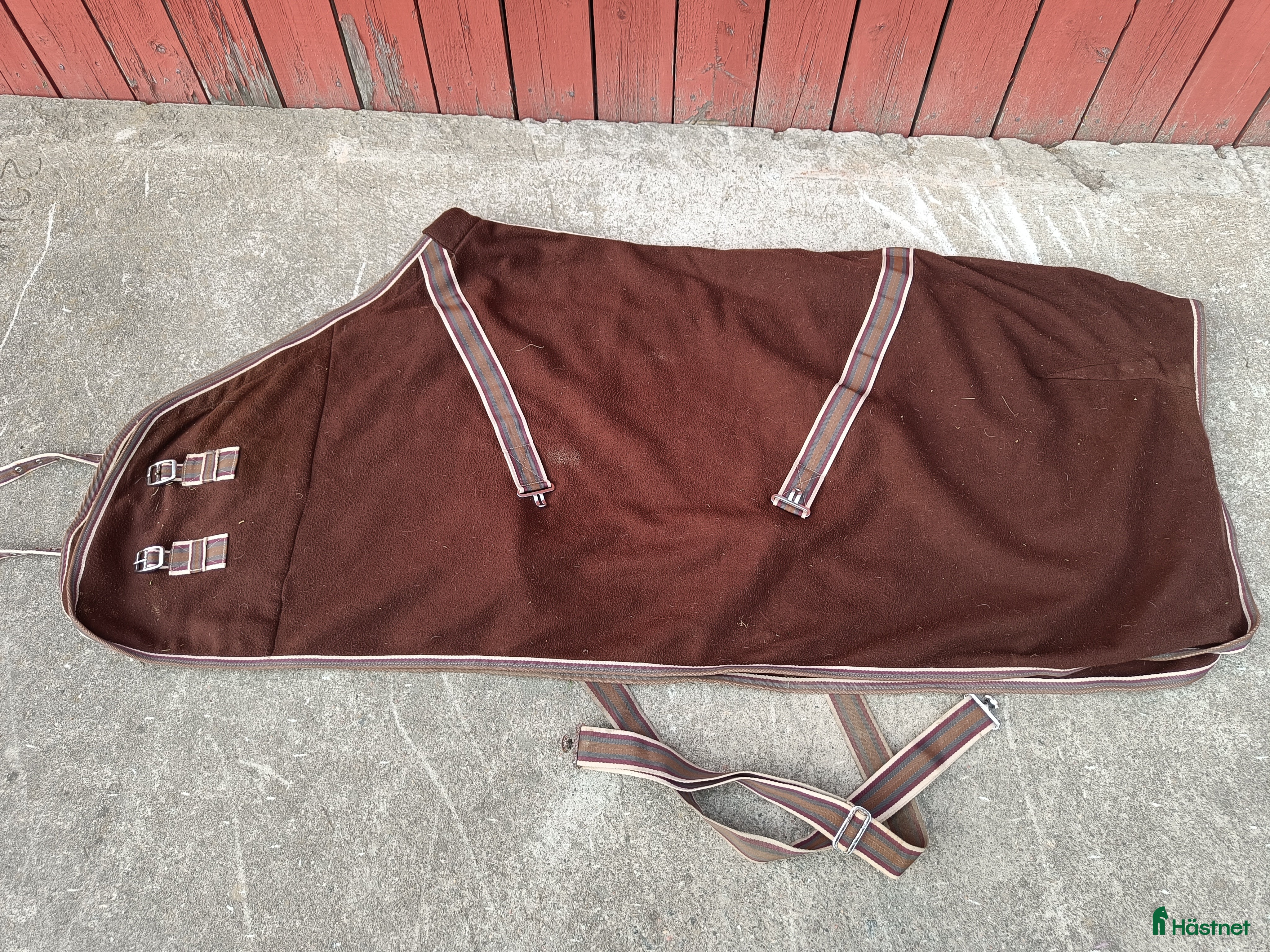Täcken hästutrustning till salu: Fleece täcke i Bullaren - Annons 3