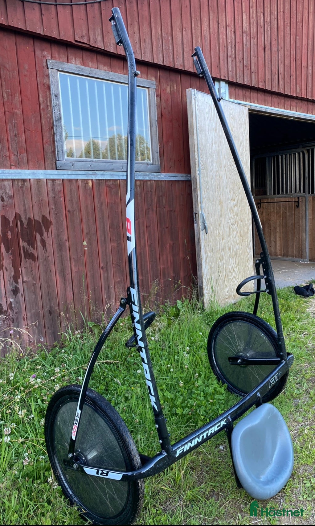 Travsulkys trav till salu: Finntack R1- Ponnysulky i Gusselby - Annons 11