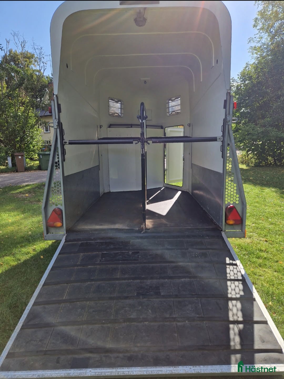 Hästtransporter  fordon & transport till salu: Thule Trane Exclusive hästtransport - Annons 2