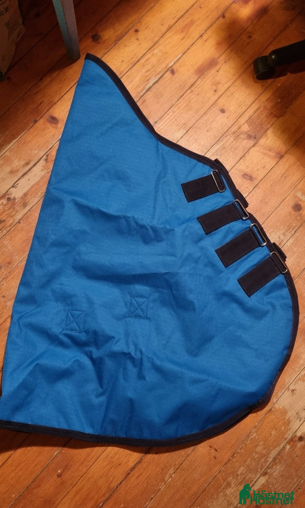 Täcken hästutrustning till salu: SÖKER HALSAR OCH TÄCKEN!! i Ödsmål - Annons 8