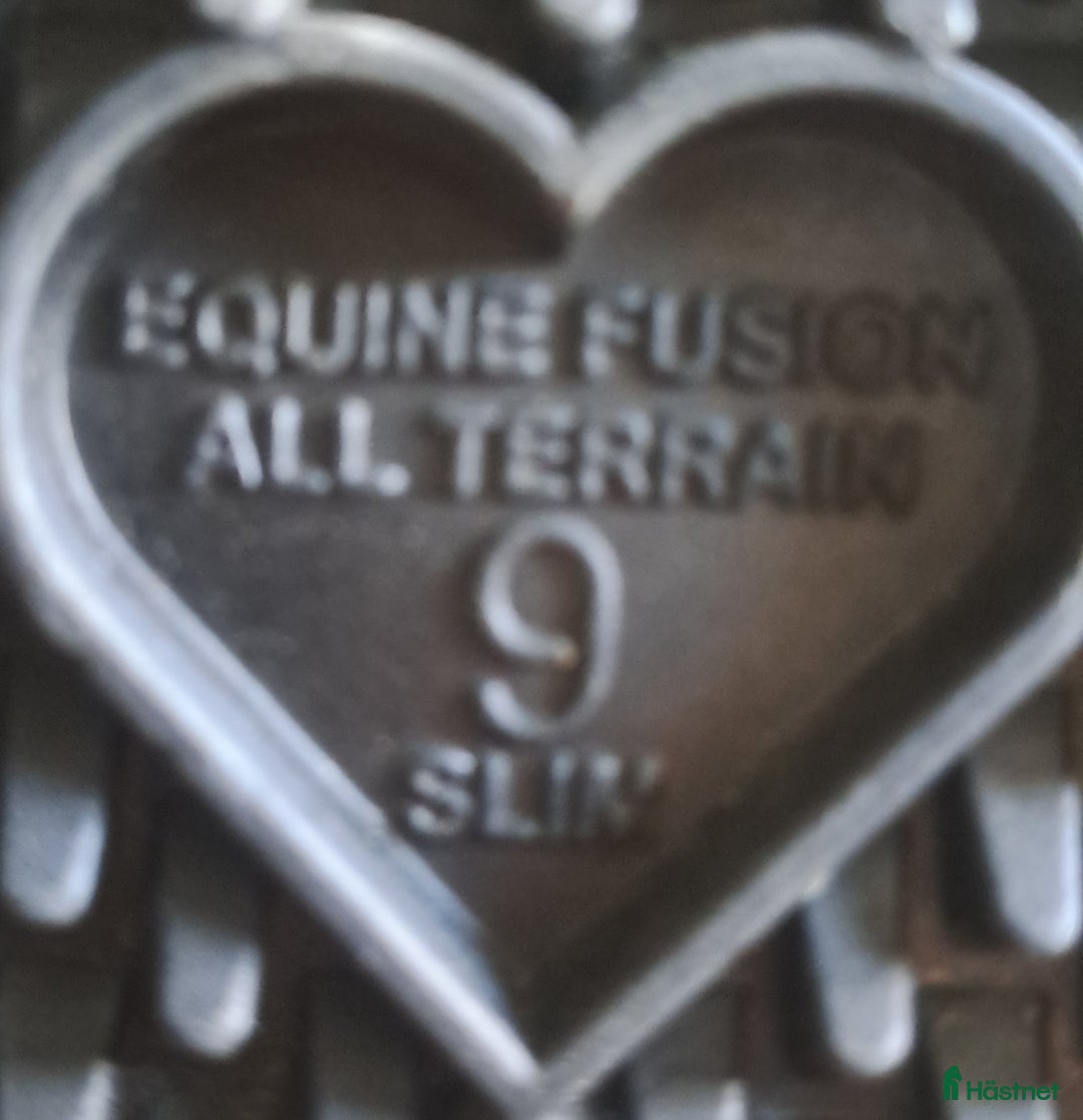 Övrig Hästutrustning hästutrustning till salu: 9 slim active jogging  i Karlstad - Annons 5