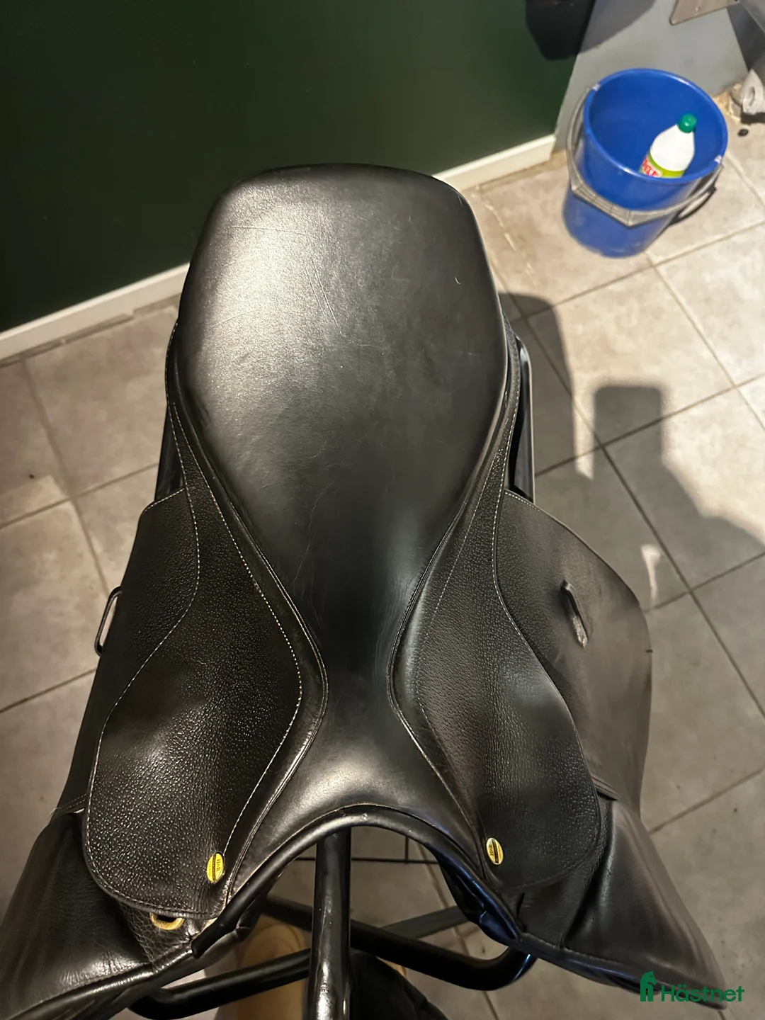 Sadlar hästutrustning till salu: Henri de Rivel hoppsadel  i Knivsta - Annons 2