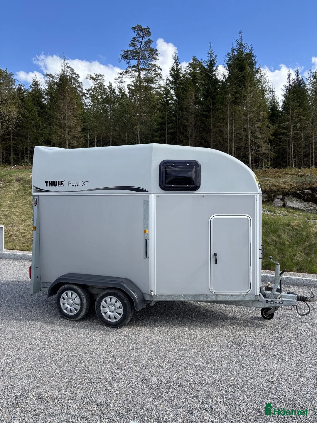 Hästtransporter  fordon & transport till salu: Thule Royal XT i Uddevalla - Annons 1