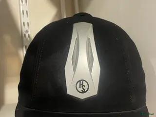 Hjälmar ryttarutrustning till salu: Ridhjälm i Östersund - Annons 2